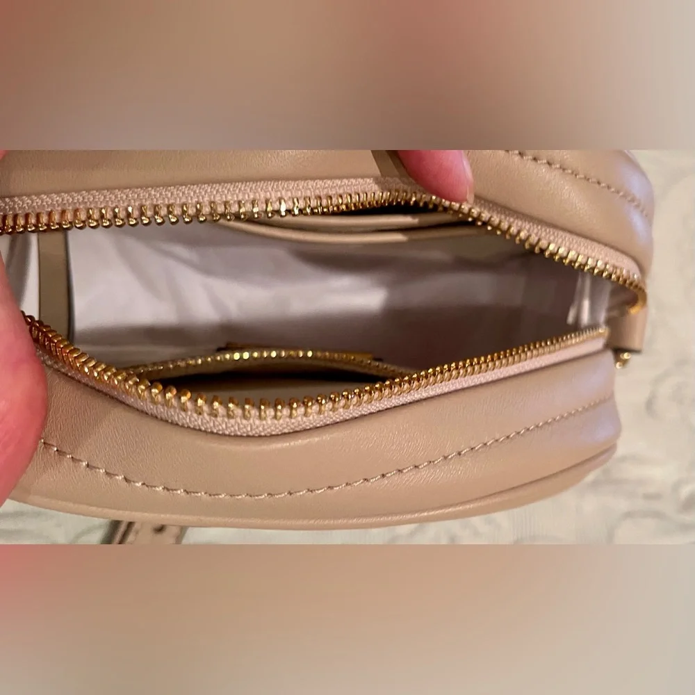 NWT Tory Burch purse - Picture 3 of 5